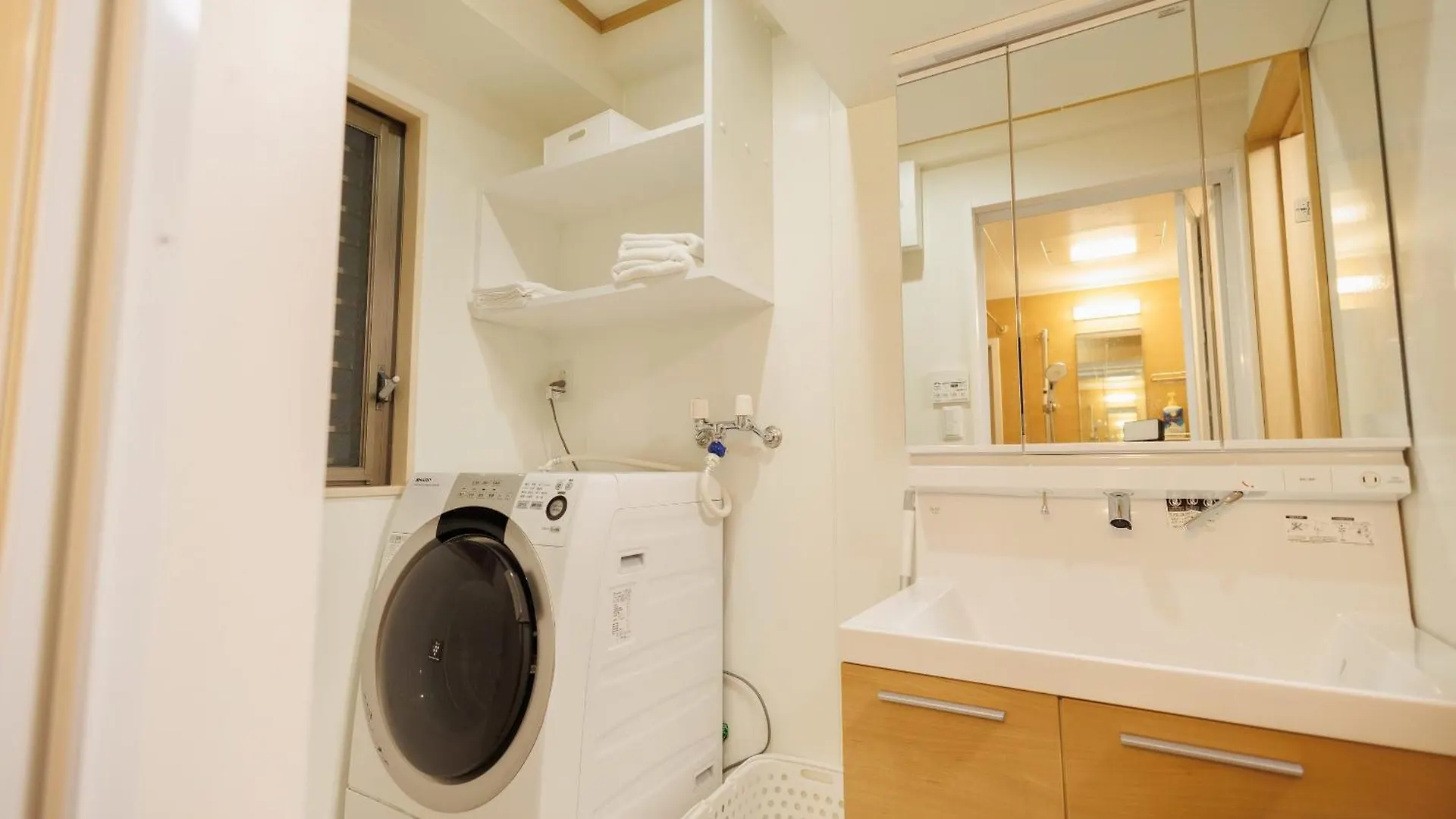 Hotaku Hotel Akihabara Tōkyō
