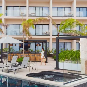 Hive By G 4* Cancún